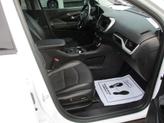 Thumbnail of 2023 Summit White GMC Terrain
