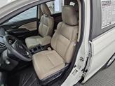 Thumbnail of 2016 White Diamond Pearl Honda CR-V