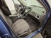 Thumbnail of 2016 Patriot Blue Metallic Chevrolet Equinox