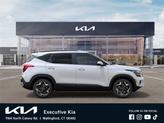 Thumbnail of 2025 Snow White Pearl Kia Seltos