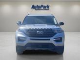 Thumbnail of 2022 Iconic Silver Metallic Ford Explorer