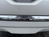 Thumbnail of 2021 White Frost Tri-Coat GMC Acadia