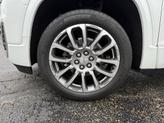 Thumbnail of 2021 White Frost Tri-Coat GMC Acadia