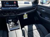 Thumbnail of 2025 Everest White Pearl Nissan Rogue