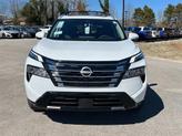 Thumbnail of 2025 Everest White Pearl Nissan Rogue