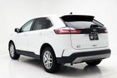 Thumbnail of 2022 Oxford White Ford Edge