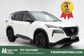 Photo of 2023 Pearl White Tricoat/Super Black Nissan Rogue