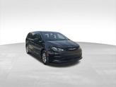 Thumbnail of 2022 Brilliant Black Crystal Pearlcoat Chrysler Voyager