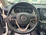 Thumbnail of 2018 Bright White Clearcoat Jeep Cherokee