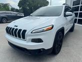 Thumbnail of 2018 Bright White Clearcoat Jeep Cherokee