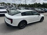 Thumbnail of 2025 Snow White Pearl Kia K4