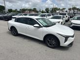 Thumbnail of 2025 Snow White Pearl Kia K4
