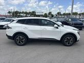Thumbnail of 2025 Snow White Pearl Kia Sportage