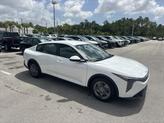Thumbnail of 2025 Snow White Pearl Kia K4