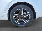 Thumbnail of 2025 Cloud White Nissan Sentra