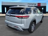 Thumbnail of 2025 Brilliant Silver Metallic Nissan Pathfinder