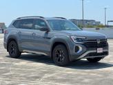 Photo of 2025 Pure Gray Volkswagen Atlas
