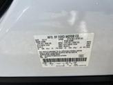 Thumbnail of 2017 White Platinum Clearcoat Metallic Ford Explorer