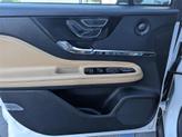 Thumbnail of 2023 Pristine White Metallic Tri-Coat Lincoln Corsair