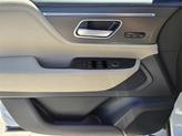 Thumbnail of 2025 White INFINITI QX80