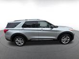 Thumbnail of 2024 Iconic Silver Metallic Ford Explorer
