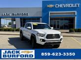 Photo of 2019 Super White Toyota Tacoma