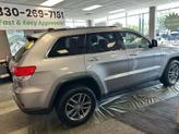 Thumbnail of 2018 Billet Silver Metallic Clearcoat Jeep Grand Cherokee