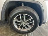 Thumbnail of 2018 Billet Silver Metallic Clearcoat Jeep Grand Cherokee