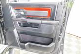 Thumbnail of 2016 Brilliant Black Crystal Pearlcoat RAM 1500