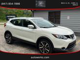 Photo of 2017 White Nissan Rogue Sport