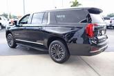 Thumbnail of 2025 Onyx Black GMC Yukon XL