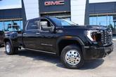 Thumbnail of 2025 Onyx Black GMC Sierra 3500