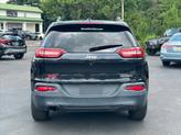 Thumbnail of 2016 Brilliant Black Crystal Pearl Coat Jeep Cherokee