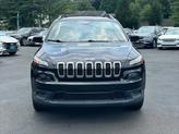 Thumbnail of 2016 Brilliant Black Crystal Pearl Coat Jeep Cherokee