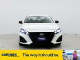 Thumbnail of 2024 White Nissan Altima