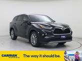 Photo of 2022 Black Toyota Highlander