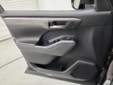 Thumbnail of 2022 Black Toyota Highlander