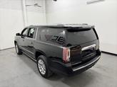Thumbnail of 2017 Onyx Black GMC Yukon XL