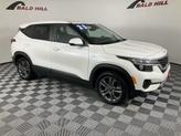 Photo of 2023 Snow White Pearl Kia Seltos