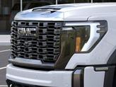 Thumbnail of 2026 Glacier White GMC Sierra 2500