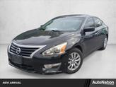 Photo of 2015 Super Black Nissan Altima