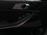 Thumbnail of 2022 Mineral White Metallic BMW X7