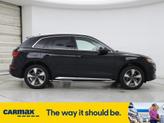 Thumbnail of 2022 Black Audi Q5