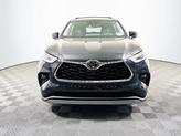 Thumbnail of 2022 Midnight Black Metallic Toyota Highlander