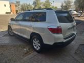 Thumbnail of 2013 Blizzard Pearl Toyota Highlander