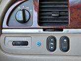 Thumbnail of 2004 LIGHT FRENCH SILK Lincoln Town Car