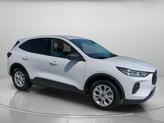 Thumbnail of 2025 Oxford White Ford Escape