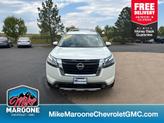 Photo of 2022 Pearl White Tricoat Nissan Pathfinder