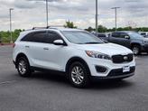 Thumbnail of 2016 Snow White Pearl Kia Sorento
