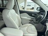 Thumbnail of 2019 Granite Crystal Clearcoat Metallic Jeep Cherokee